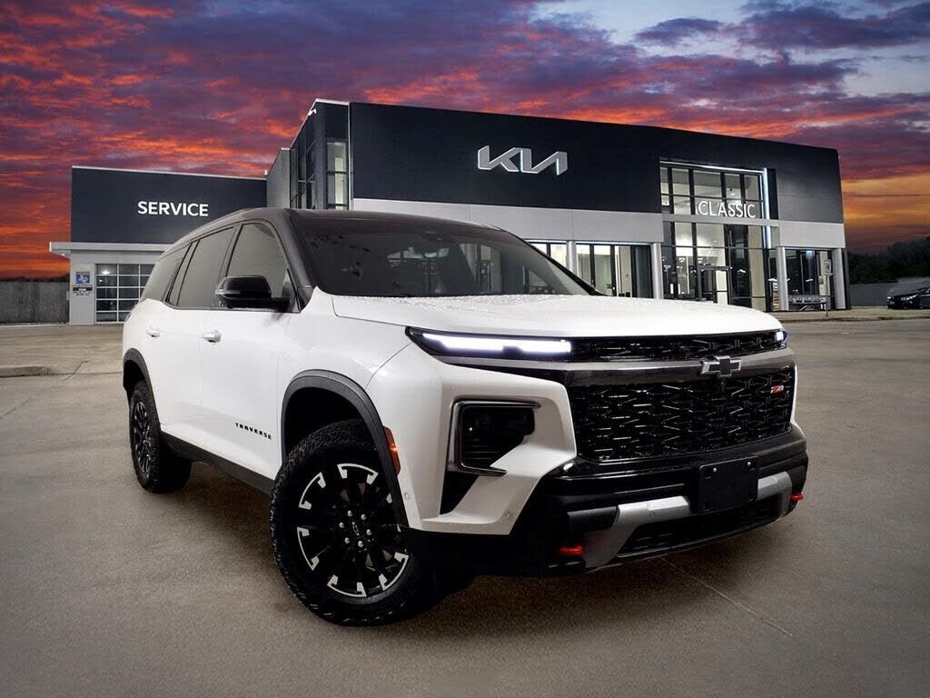 2024 CHEVROLET Traverse