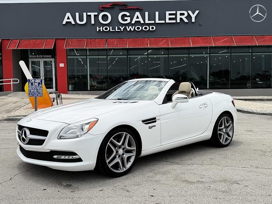 2016 MERCEDES-BENZ SLK-Class