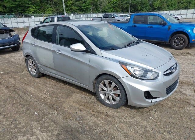 2012 HYUNDAI Accent