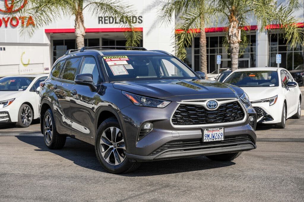 2024 TOYOTA Highlander