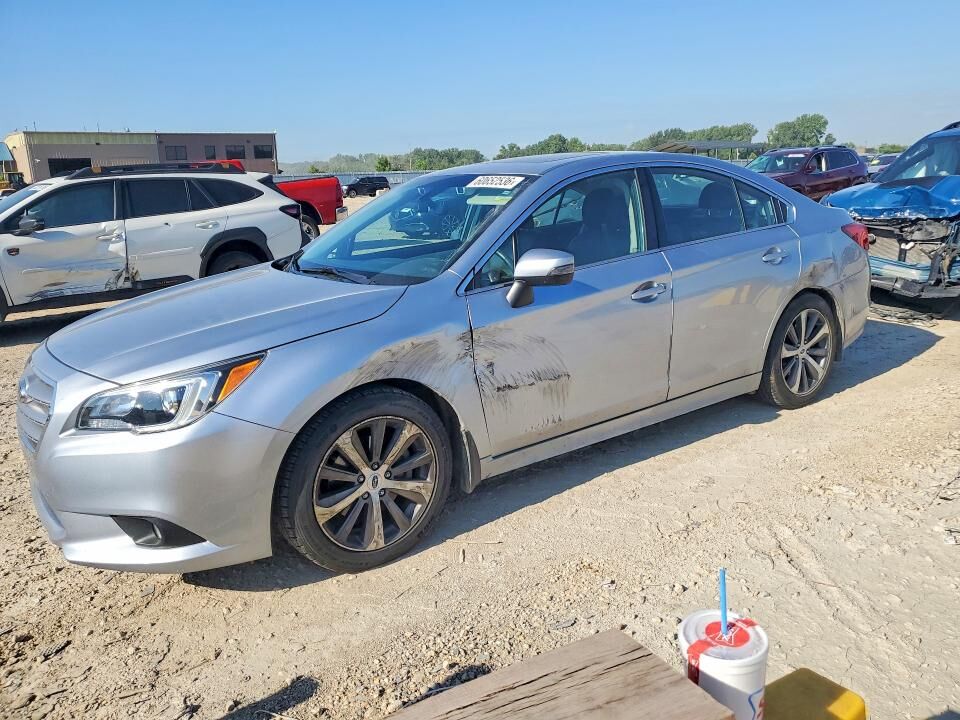 2017 SUBARU Legacy