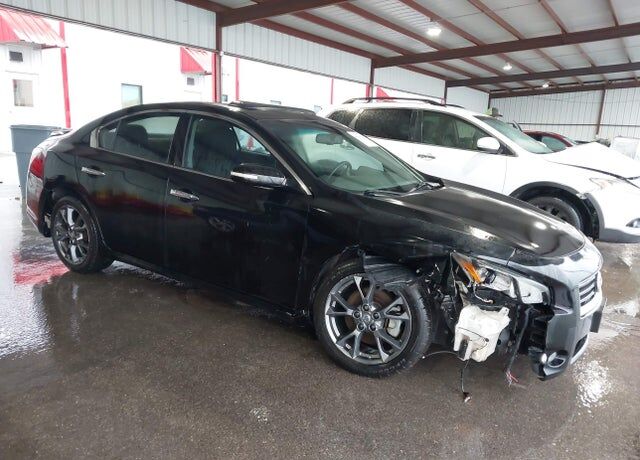 2012 NISSAN Maxima