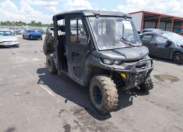 2022 CAN-AM Defender/Traxter