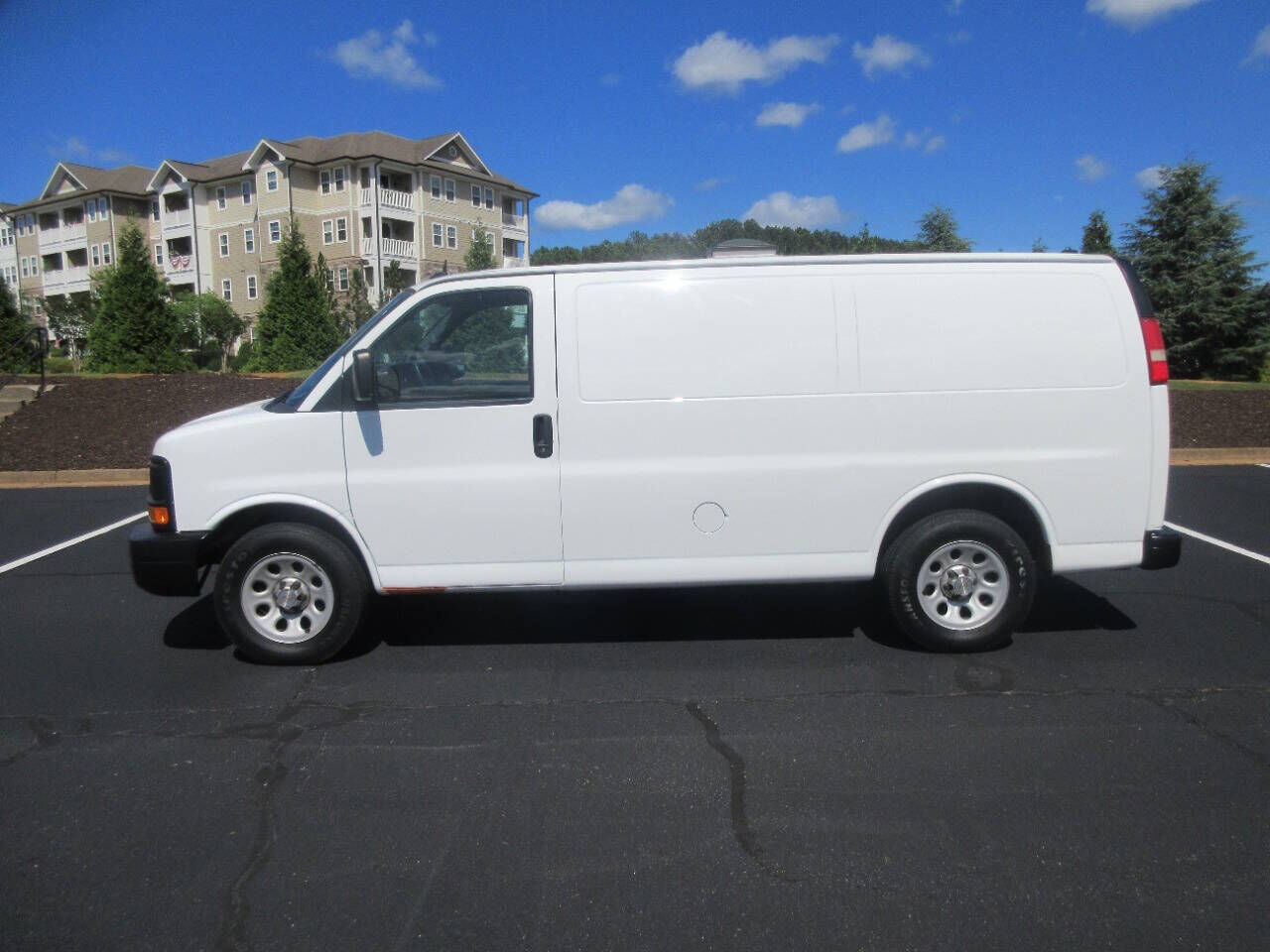 2013 CHEVROLET Express