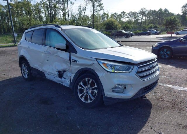 2018 FORD Escape