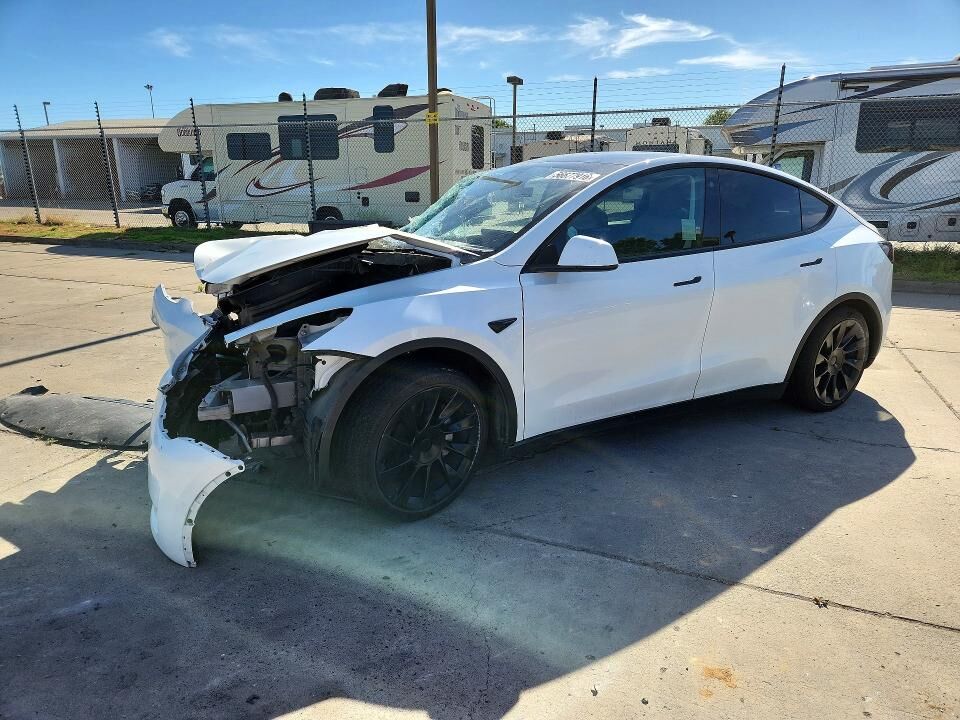 2022 TESLA Model Y
