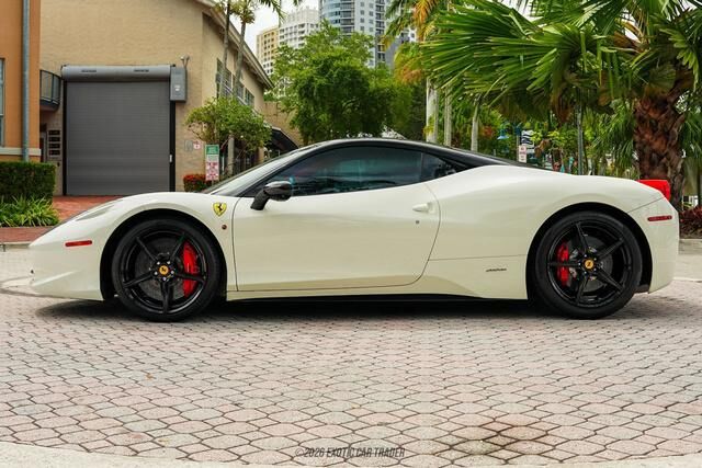 2012 FERRARI 458 Italia