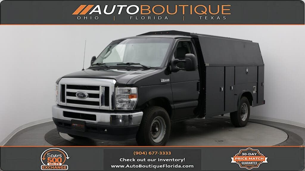 2022 FORD E-350