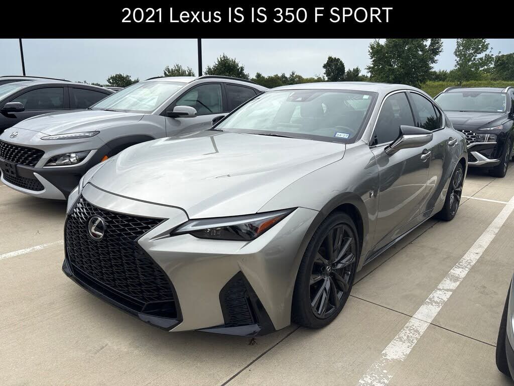 2021 LEXUS IS