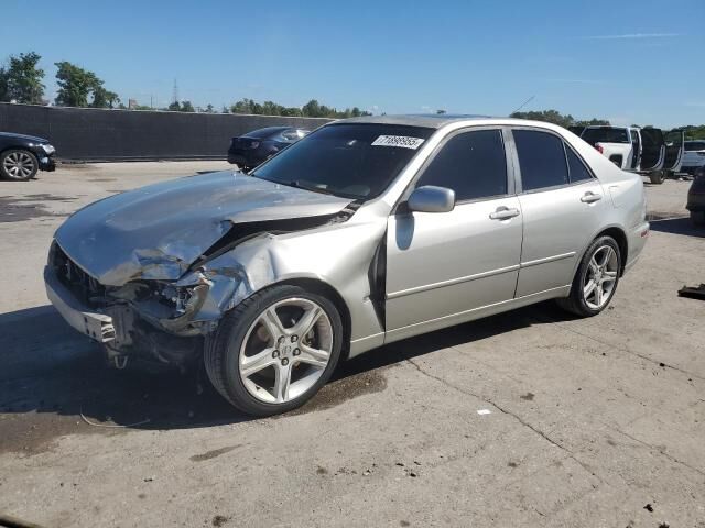 2001 LEXUS IS