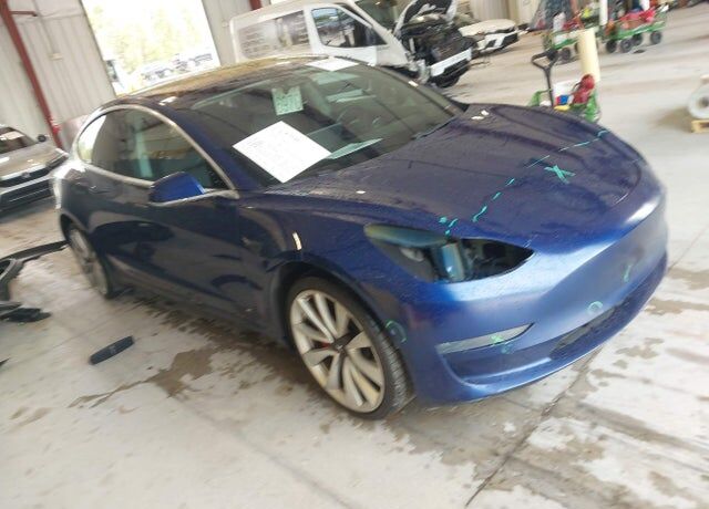 2018 TESLA Model 3
