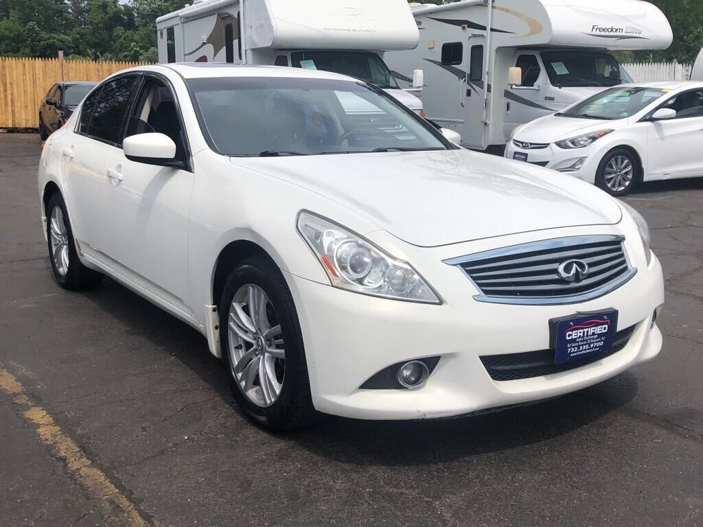 2011 INFINITI G25