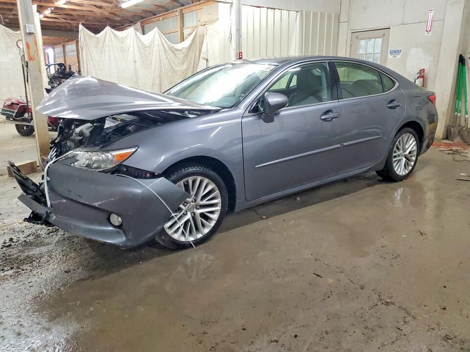2013 LEXUS ES