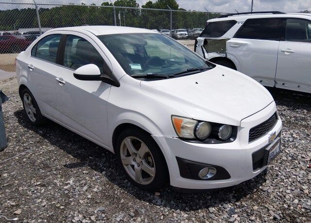 2015 CHEVROLET Sonic