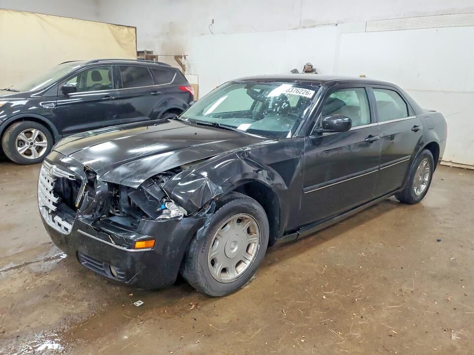 2005 CHRYSLER 300