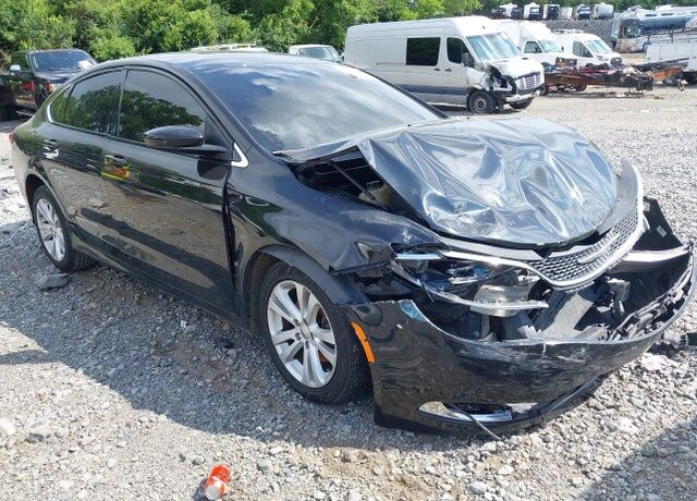 2016 CHRYSLER 200