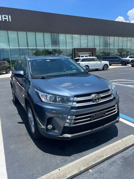 2017 TOYOTA Highlander