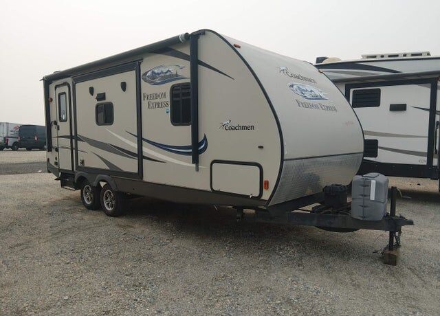 2015 FOREST RIVER Freedom Express