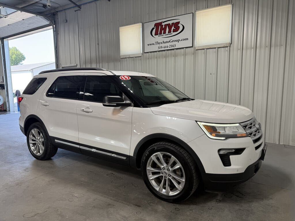 2019 FORD Explorer