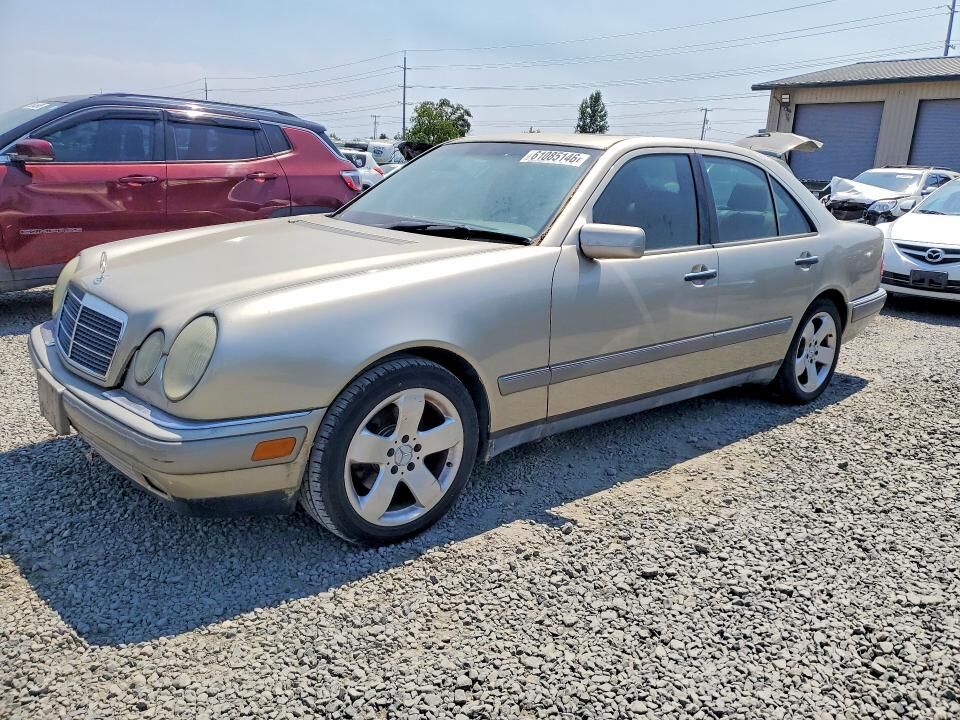 1997 MERCEDES-BENZ E-Class