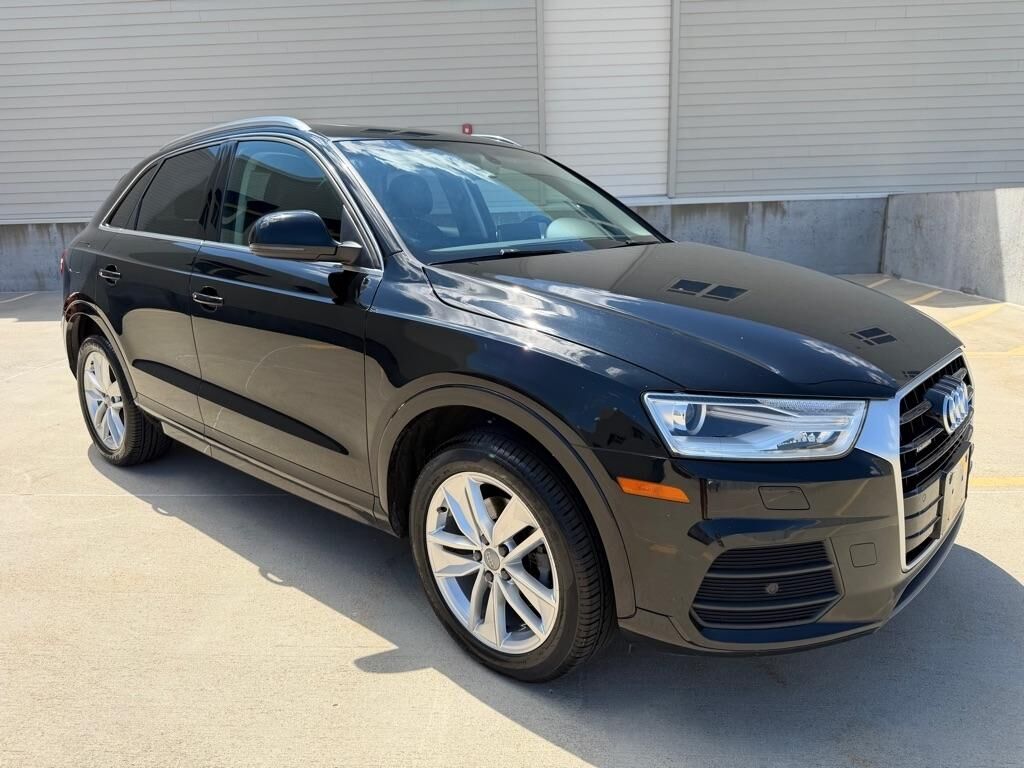 2016 AUDI Q3