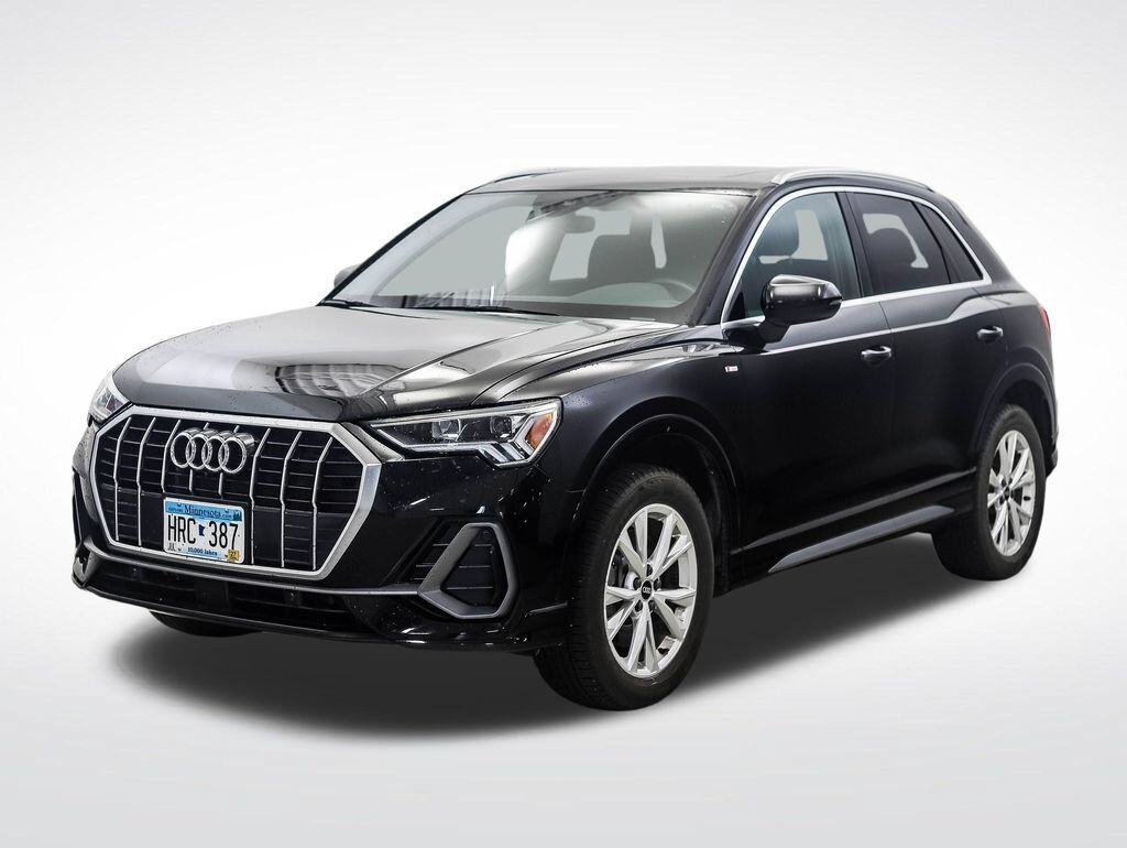 2022 AUDI Q3