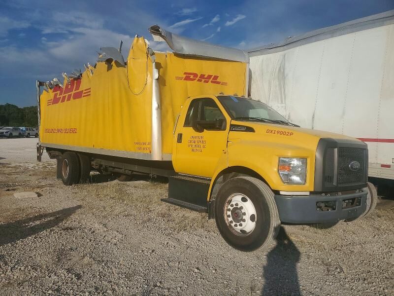 2019 FORD F-750