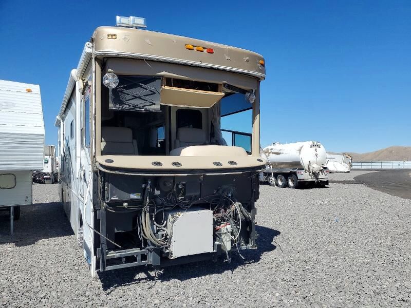 2006 FREIGHTLINER XC-S Straight Rail Rear Engine Motor Home Chassis