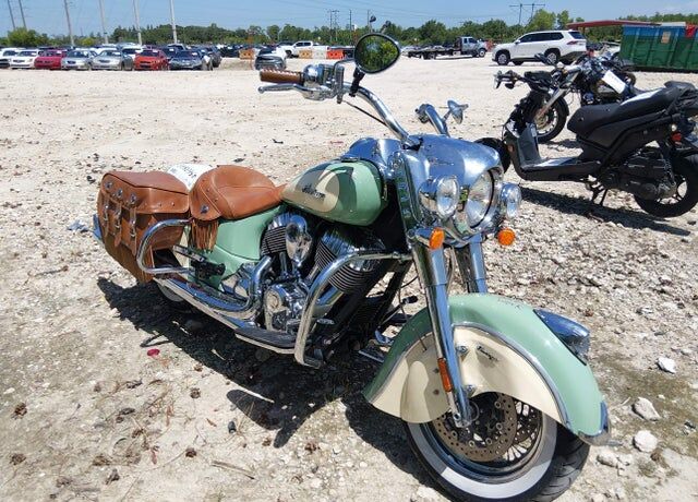 2015 INDIAN MOTORCYCLE Chief