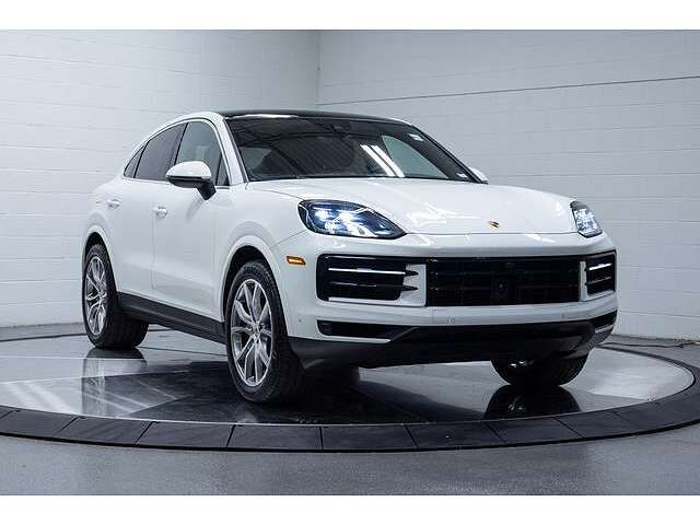 2024 PORSCHE Cayenne