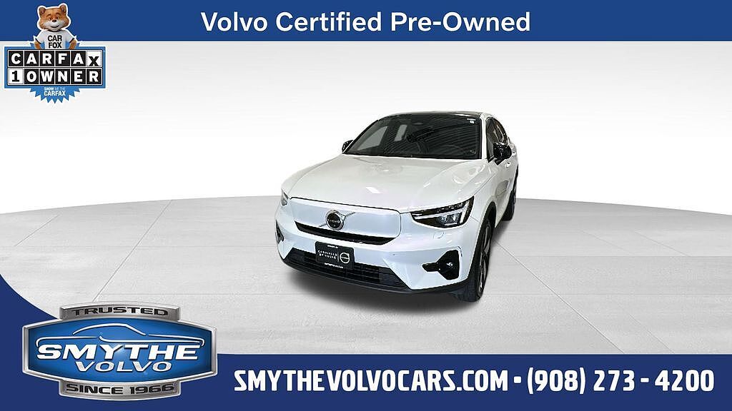 2023 VOLVO C40