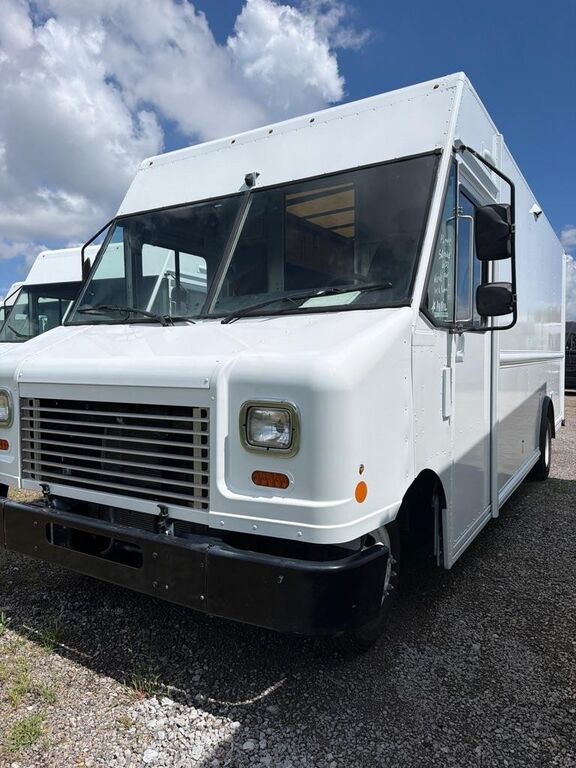 2019 FORD E-450