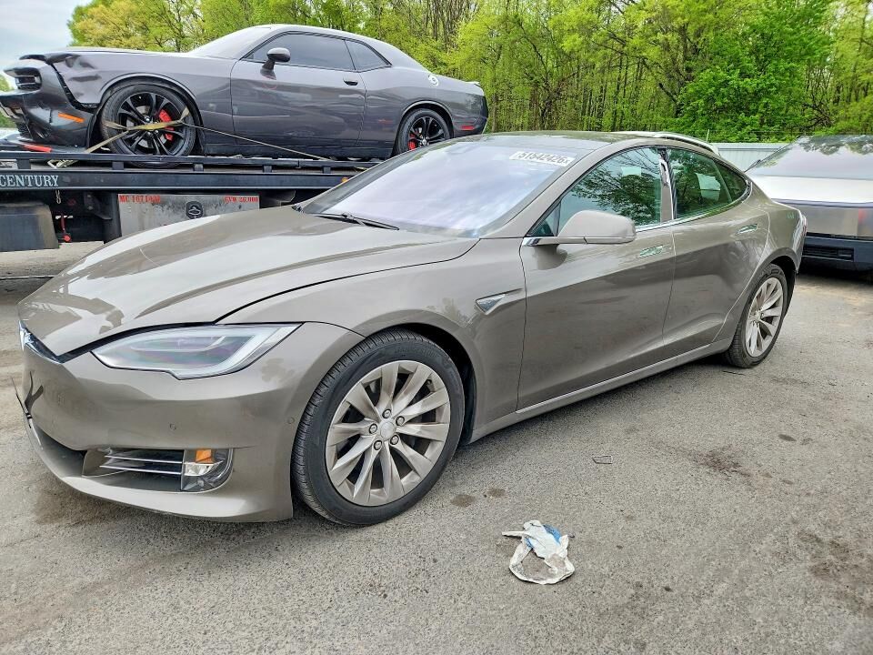 2016 TESLA Model S