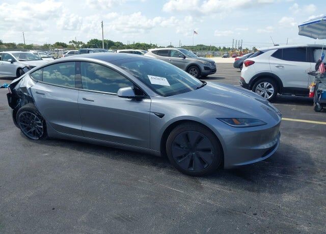 2026 TESLA Model 3