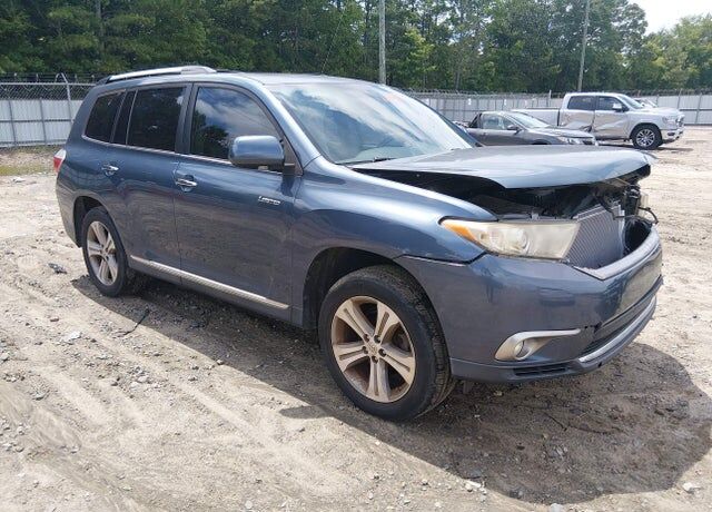 2011 TOYOTA Highlander