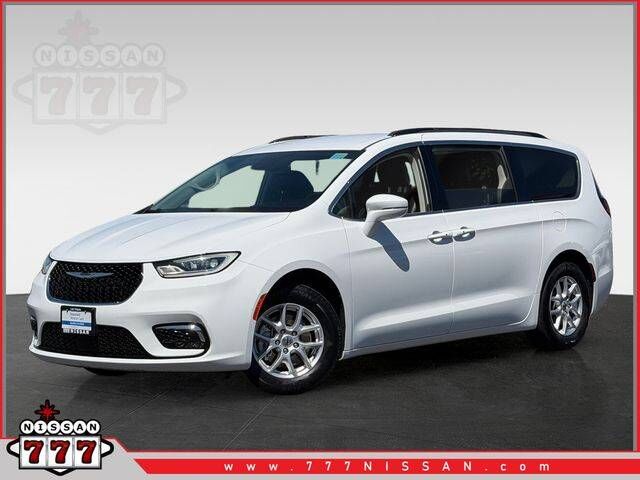 2022 CHRYSLER Pacifica