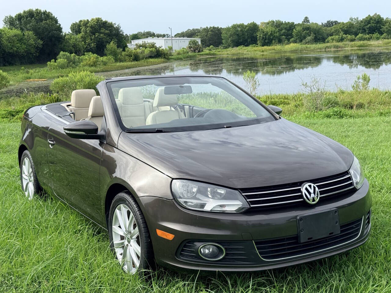 2015 VOLKSWAGEN Eos