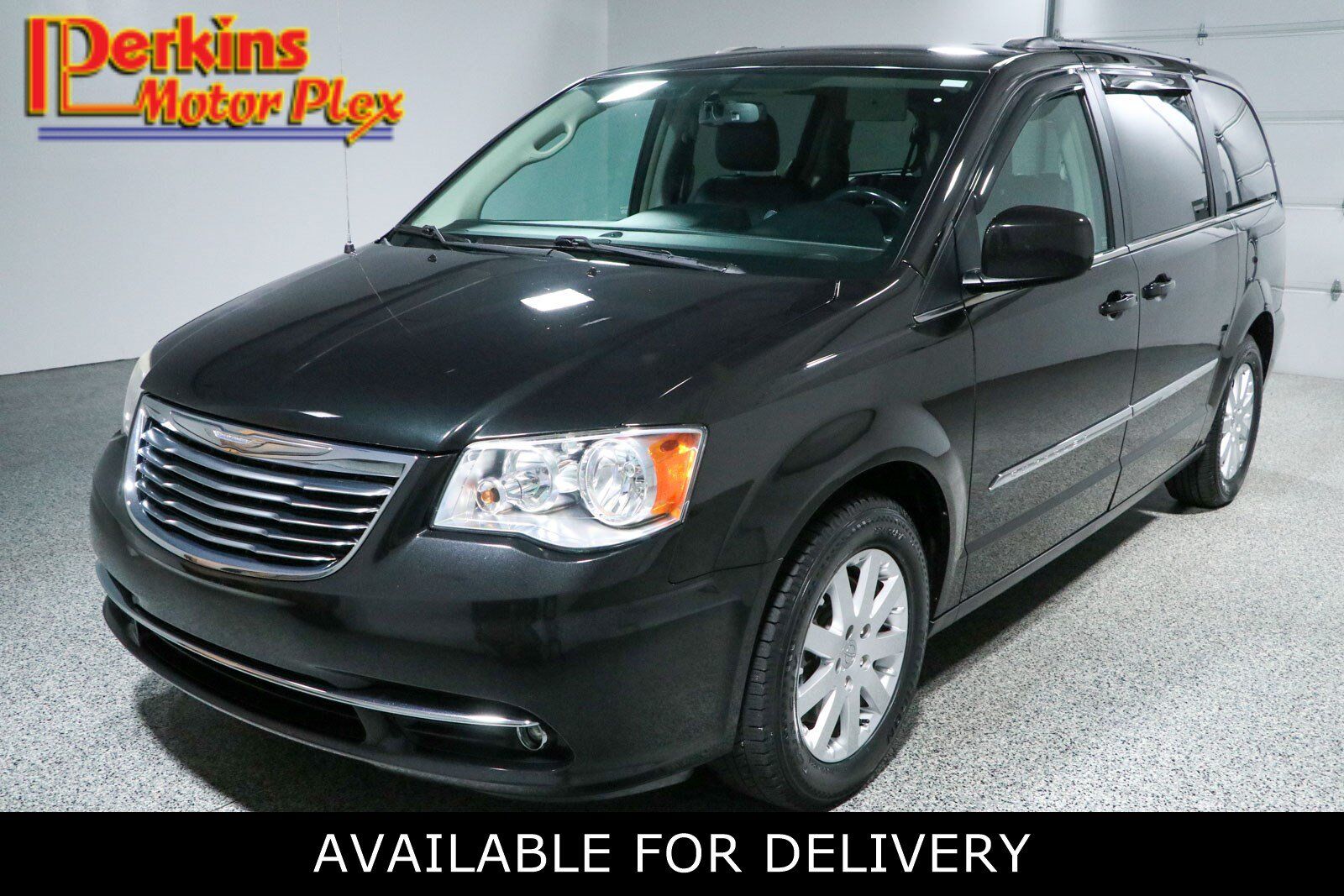 2016 CHRYSLER Town and Country