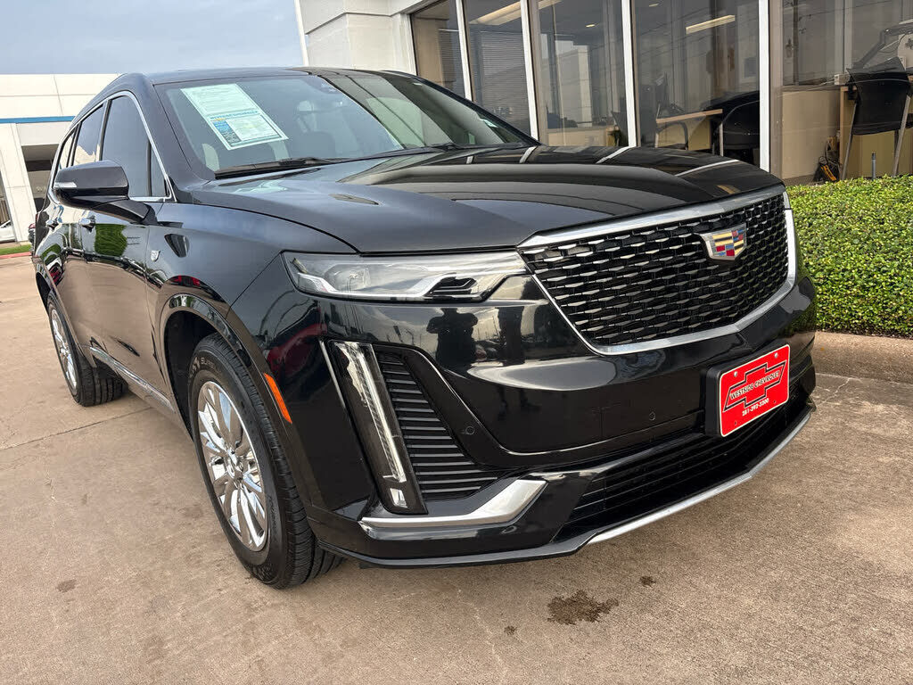 2022 CADILLAC XT6