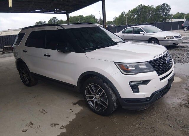 2018 FORD Explorer