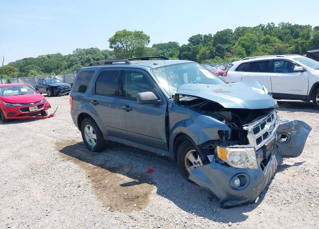 2010 FORD Escape