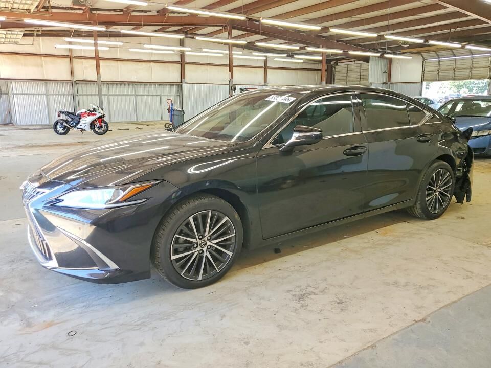 2022 LEXUS ES