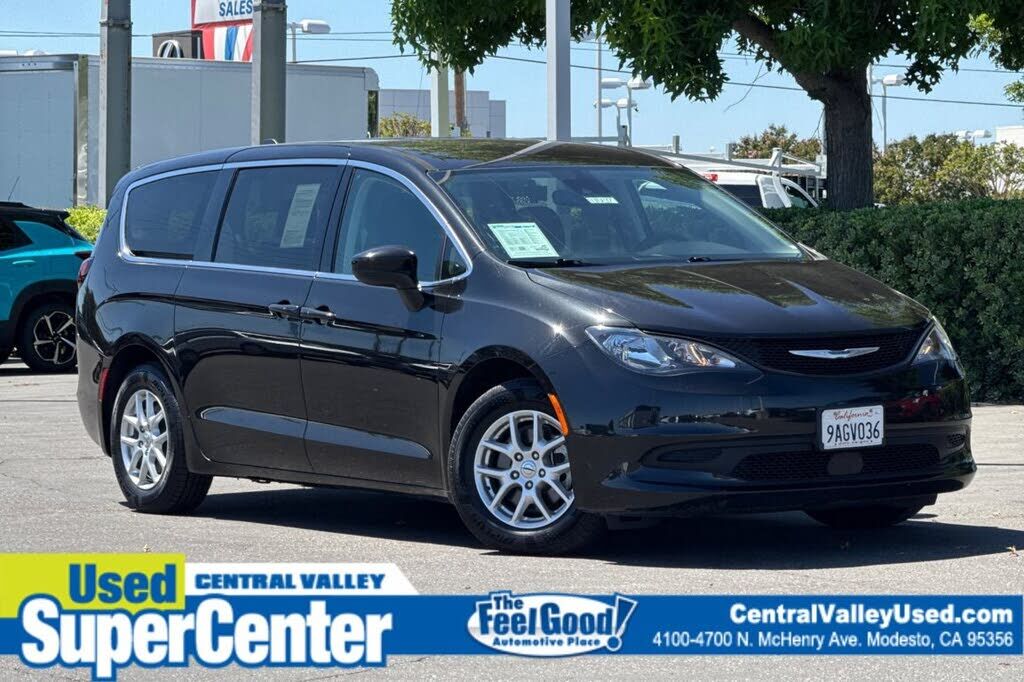 2022 CHRYSLER Pacifica