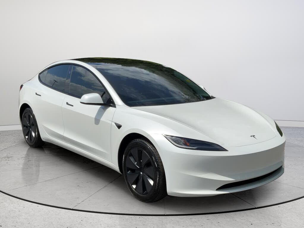 2025 TESLA Model 3