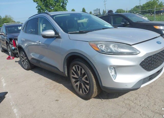 2020 FORD Escape