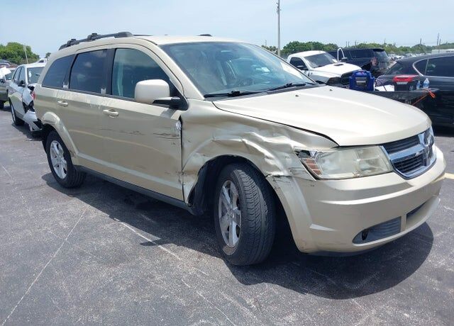 2010 DODGE Journey