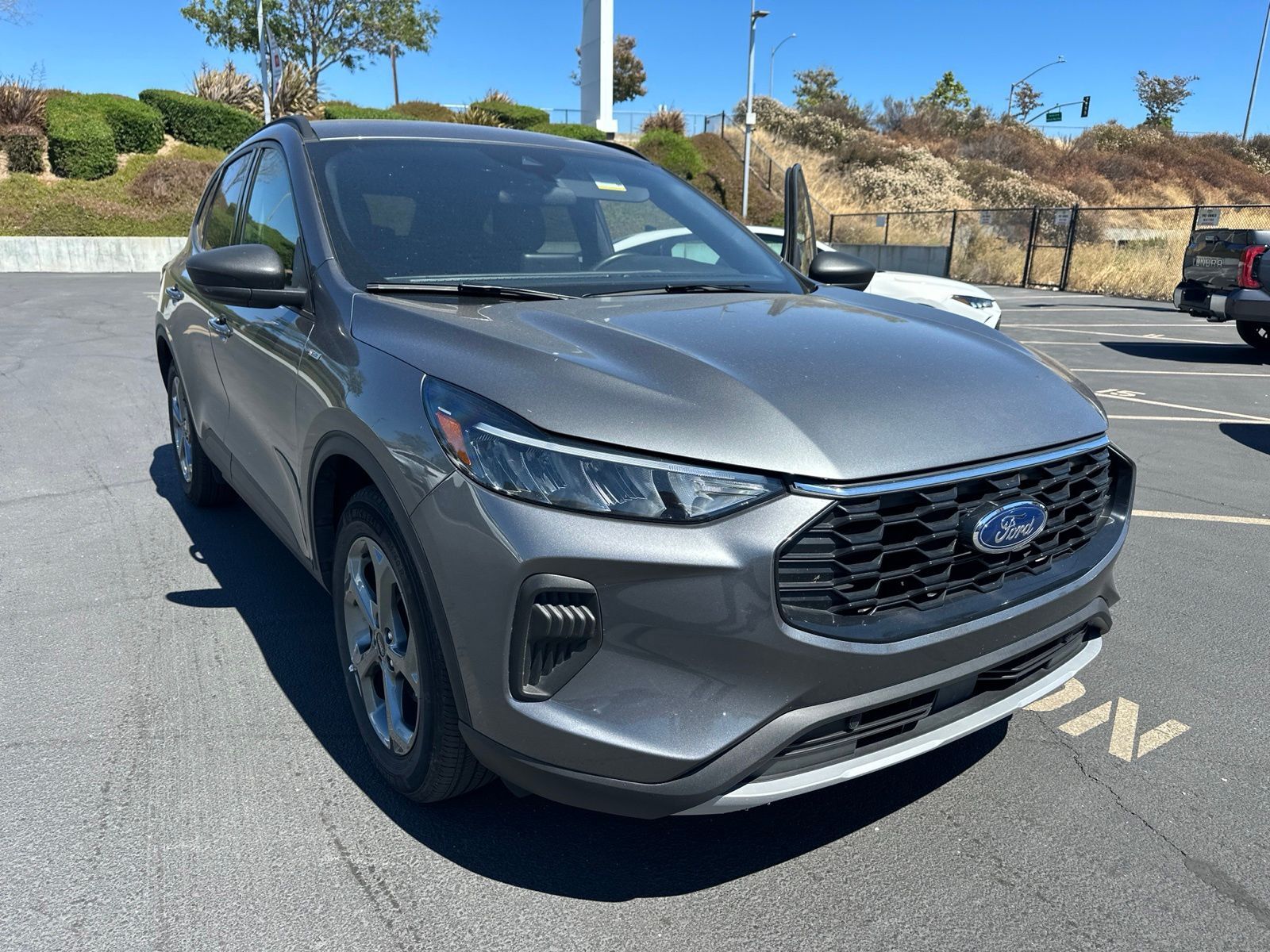 2025 FORD Escape