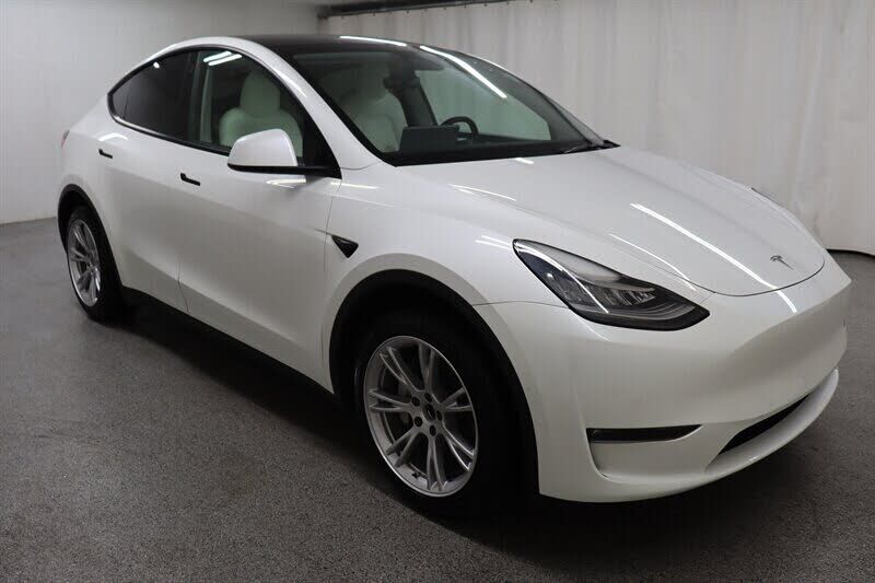 2021 TESLA Model Y