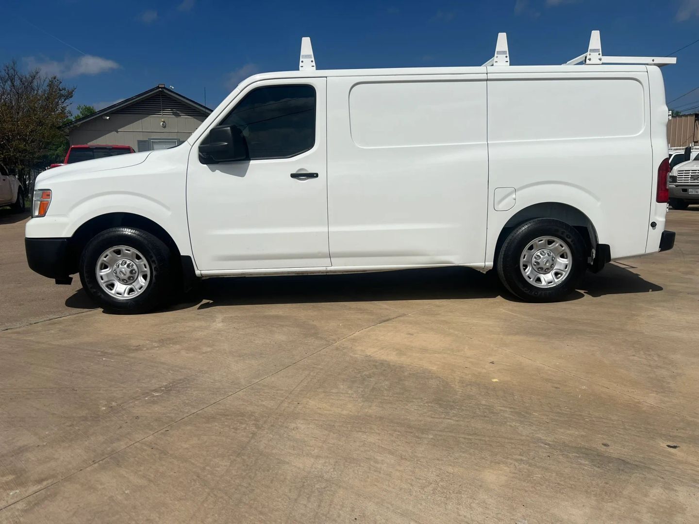 2018 NISSAN NV