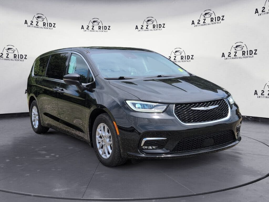 2023 CHRYSLER Pacifica